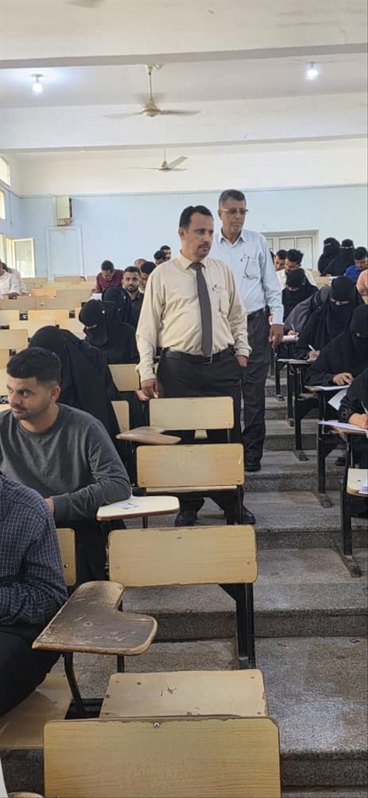 أنطلاق أمتحانات الفصل الدراسي الاول بكلية العلوم الإدارية بجامعة عدن