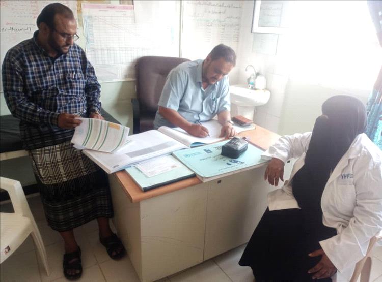 مدير مكتب الصحة العامة والسكان بلودر يتفقد سير العمل بالمركز الصحي "الحضن "