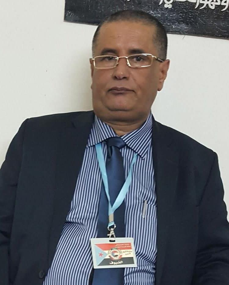 الشيخ عبدالقادر القميشي يبارك جهود أسرة آل عبدالواحد ويدعو إلى وحدة الصف والكلمة