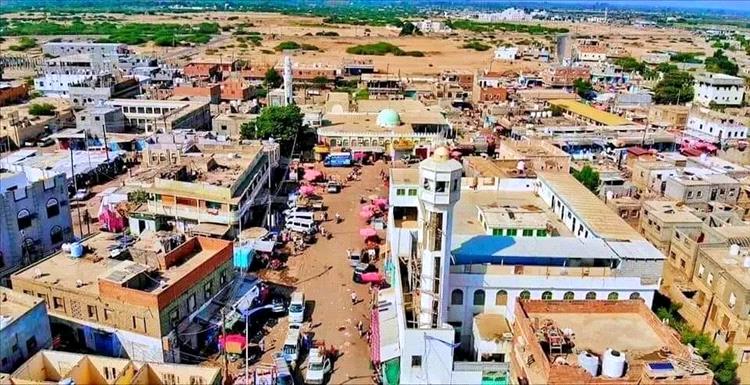 أفراد الشرطة العسكرية في أبين يشكون اقتطاعات كبيرة من رواتبهم تصل إلى نصف الراتب