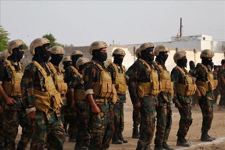 جنود أمن أبين يشكون تأخر بنك الإنماء في صرف مرتباتهم رغم صرف بقية الوحدات