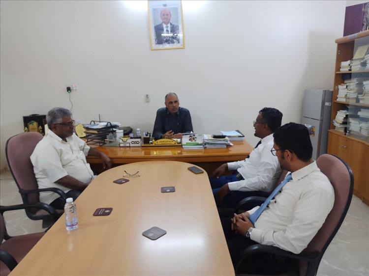 مناقشة آلية تسديد فواتير المياه عبر مصرف اليمن البحرين