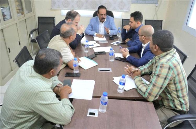 العقربي يبحث مع الـ (UNOPS) تعزيز التعاون المشترك في مشاريع البنية التحتية