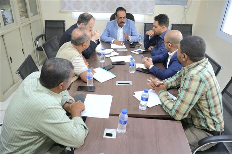 صندوق صيانة الطرق وUNOPS يناقشان احتياجات الطرق واستلام مشروع شارع الخمسين الممول يابانياً