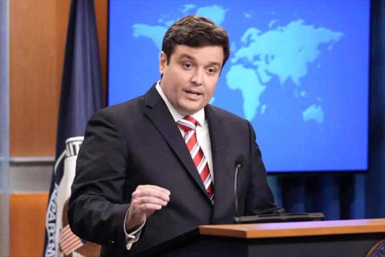 الخارجية الأمريكية: استهداف شبكة عالمية لتمويل وتسليح ميليشيا الحوثي