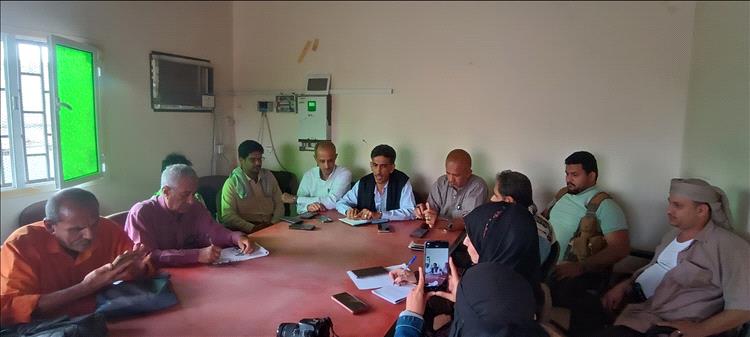 مدير عام الحوطة يلتقي إعلاميي المديرية ويؤكد دور الإعلام في تعزيز الاستقرار ودعم التنمية