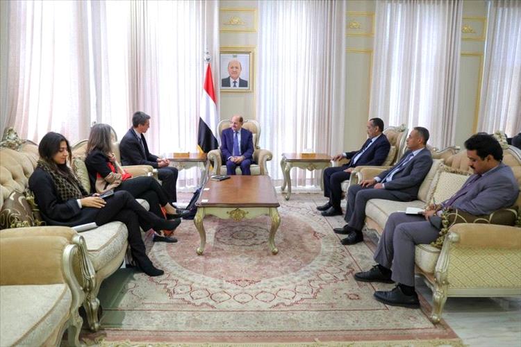 رئيس الوزراء يستعرض مع المدير الاقليمي للبنك الدولي أولويات الحكومة