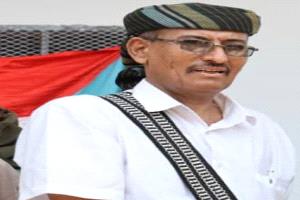 مدير عام أحور يعزّي بيت آل شواذن خاصة وقبيلة آل علي عامة في وفاة فقيد الوطن العميد مبروك يسلم بن جنّة