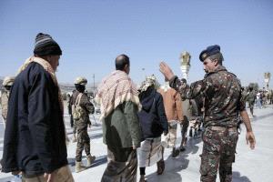 تناقضات الحوثيين في ملف المعتقلين: إفراجات محدودة وأحكام إعدام