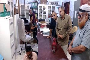 ​مدير  الاختبارات بوزارة التربية يتفقد سير عمل لجنة الفحص بمكتب تربية لحج