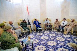 برئاسة المحافظ بن الوزير.. اللجنة الأمنية ترحب ببيان التحالف العربي، وتشدد على ترسيخ الأمن والاستقرار،