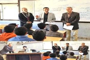 تعز.. مدير عام «القاهرة» يتفقد سير العملية التعليمية في مدرسة ناصر النموذجية