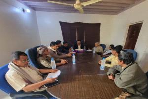 تنفيذي رضوم يعقد اجتماعه الدوري الأول لعام 2026 ويشيد بدعم المحافظ "ابن الوزير"