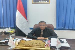 رئيس هيئة مستشفى سيئون العام يكشف عن تحديات تاريخية وطموحات تحويل المنشأة إلى "مدينة طبية"