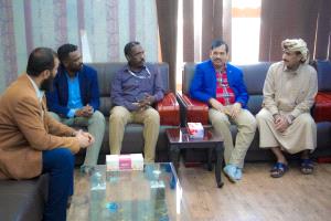 محافظ شبوة: استمرار تطوير مستشفى بن زايد بدعم الامارات