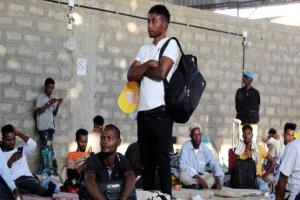 وصول 170 مهاجراً أفريقياً إلى شبوة بقارب تهريب