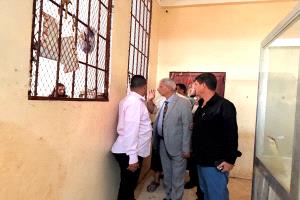 محافظ لحج ينفي شائعات هروب نزلاء سجن صبر المركزي ويؤكد: الوضع الأمني مستقر وتحت السيطرة الكاملة