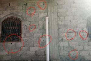 مسلحون مجهولون يستهدفون منزل مواطن في إب