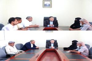 أمين عام محلي أبين "الحامد" يناقش  أوضاع العاملين والفنيين الصحيين بمستشفى الرازي العام بجعار