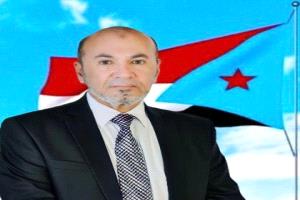 كاتب صحفي يعلن اعتزاله الكتابة السياسية بعد انتقادات حادة لواقع المشهد السياسي