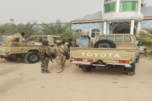 فرقة الطوارئ اليمنية الثالثة تُسلم جميع المعسكرات والمواقع العسكرية في حضرموت لـ "درع الوطن"