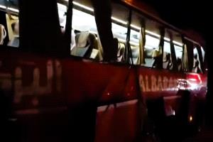 وفاة شخص وإصابة آخرين في تصادم باص نقل جماعي ومقطورة غاز بخط صافر