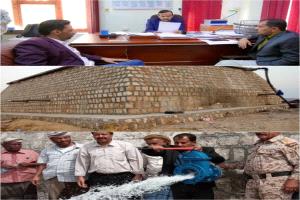 السلطة المحلية بمديرية رضوم وأهالي بئر علي وضواحيها يشكرون المحافظ ابن الوزير لتوجيهاته بسرعة استكمال مشروع مياه الخُبَيْه - بئر علي