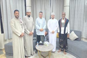 قيادة جامعة المهرة تلتقي بالهيئة العمانية للأعمال الخيرية