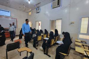 انطلاق امتحانات الفصل الدراسي الأول بكلية اللغات والترجمة بجامعة عدن