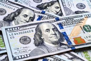 الدولار يستقر قبيل صدور بيانات اقتصادية أمريكية