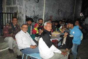 فتحي العبسي يحتفي ببعثة عرفان أبين بعد ضمان البقاء ويصطحبها إلى جبل صبر