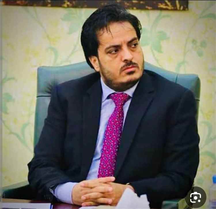 وزير الكهرباء السابق مانع بن يمين يبعث برقية عزاء إلى محافظ المهرة بوفاة ابنته