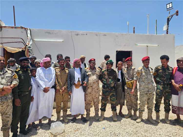 قيادات ووجهاء من حلف قبائل حضرموت يتبادلون تهاني العيد مع أبطال عدد من وحدات قوات حماية حضرموت