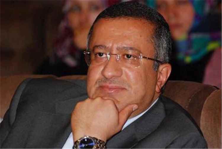 نصر طه مصطفى: هادي حافظ على شرعية الدولة اليمنية ورفض شرعنة التمرد حتى آخر أيامه السياسية