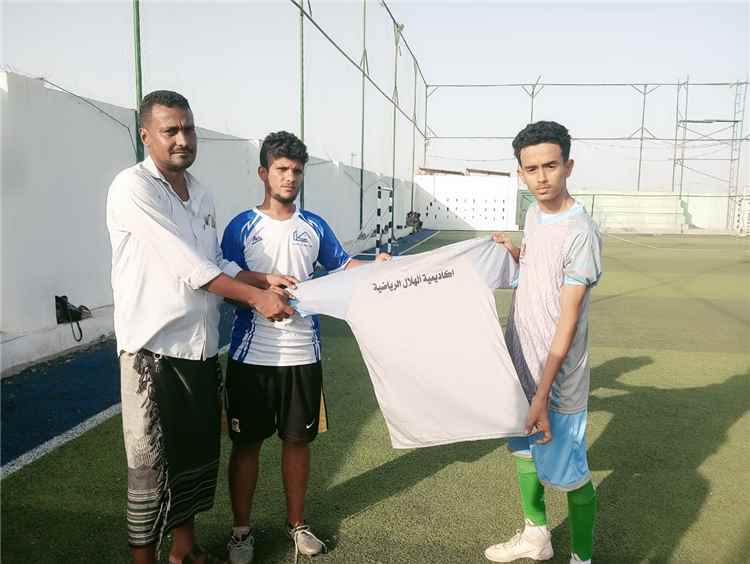 اللاعب "علي عماد" ينضم رسمياً لأكاديمية الهلال الرياضية