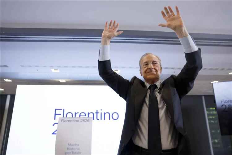 بيريز يواجه أول منافسة انتخابية على رئاسة ريال مدريد منذ 20 عاماً