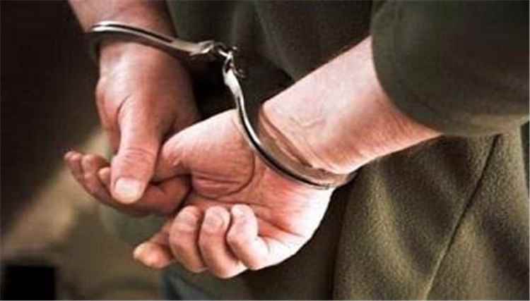 حوادث عبث بالسلاح تودي بحياة امرأة على يد شقيقها بتعز وشاب ي