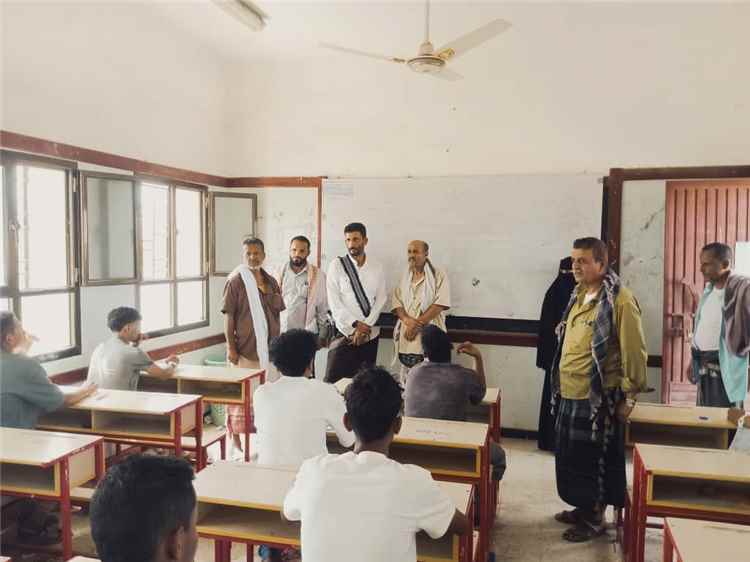 المغربي يدشن امتحانات الثانوية بالملاح ويؤكد دعمه الكامل للع