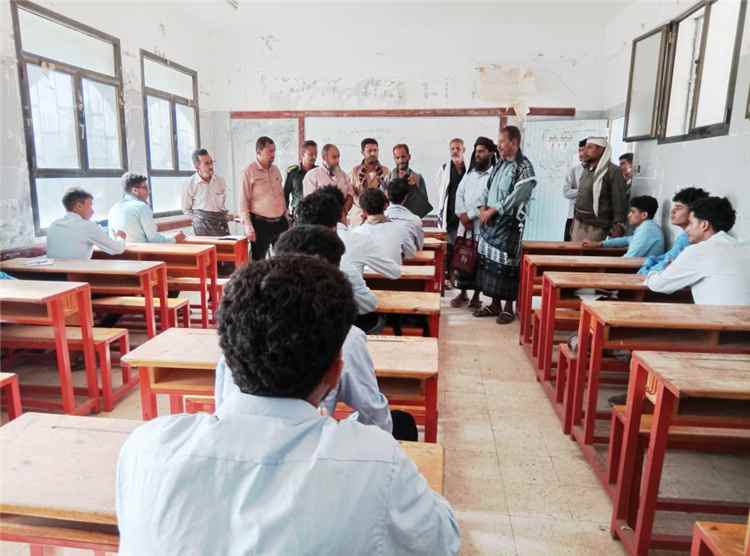 تدشين امتحانات الثانوية العامة بيافع سرار في مجمع الفقيد الس