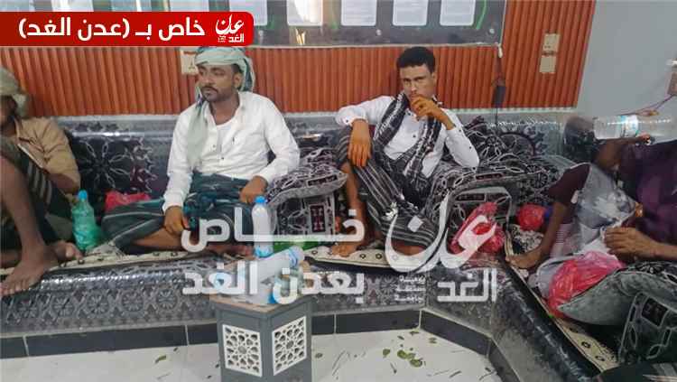 أحور تحتفي بزفاف نجلي آل الفقيه بحضور قيادات عسكرية وأمنية و