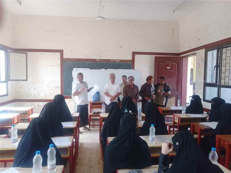مدير عام الملاح يدشن امتحانات الثانوية العامة للعام الدراسي 