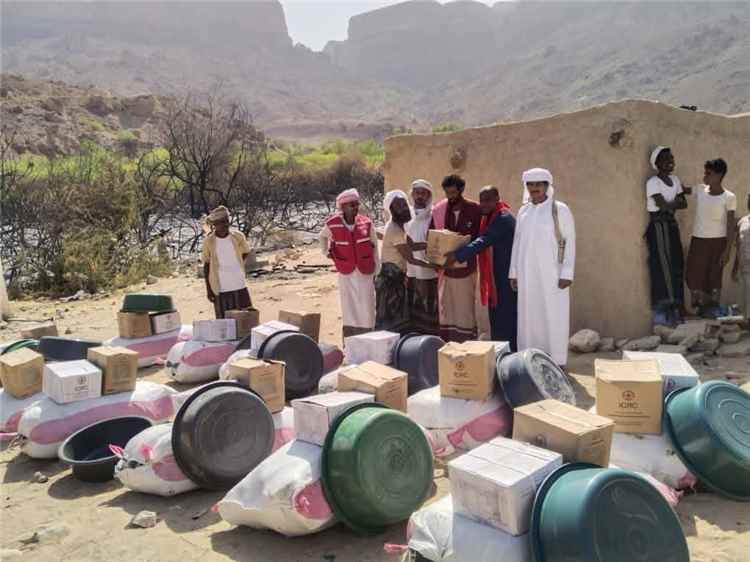 الهلال الأحمر بالمهرة ينفّذ استجابةً طارئةً للمتضر