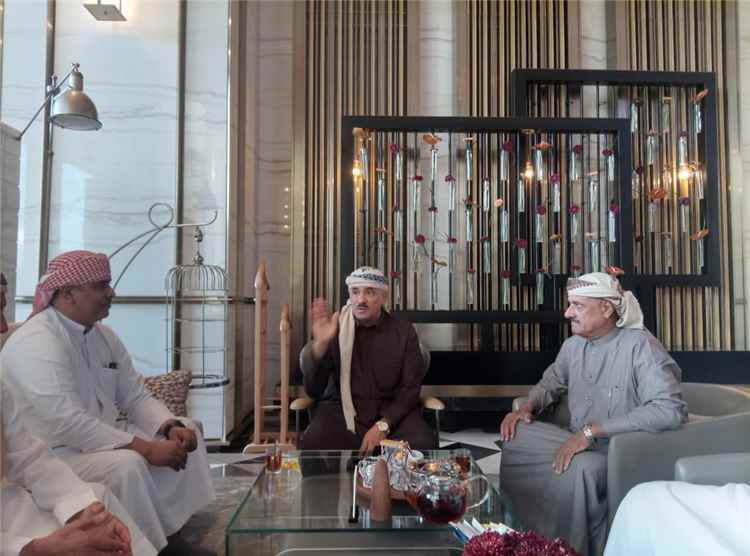 القائد صلاح الشنفره يلتقي مدير أمن سقطرى وقائد الم