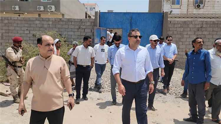 مدير عام دارسعد يبحث مع ممثلي البنك الدولي والاتحا