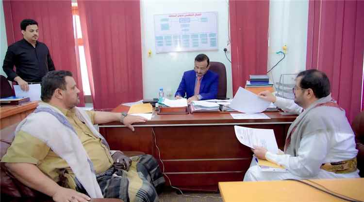المحافظ بن الوزير يطّلع على مجمل الأوضاع في مديرية عسيلان وي