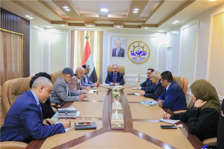 وزير النقل يتراس اول اجتماع لمجلس ادارة الهيئة العامة للطيرا