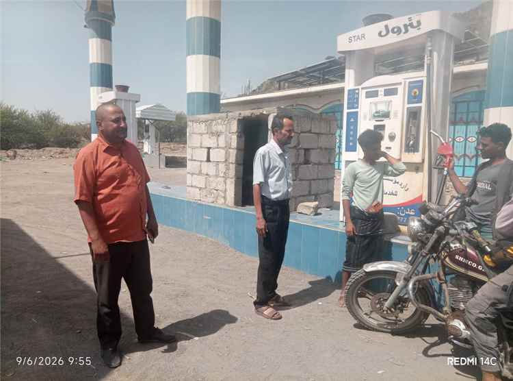 مدير مكتب الصناعة والتجارة بمديرية الضالع ينفذ نزولًا ميداني
