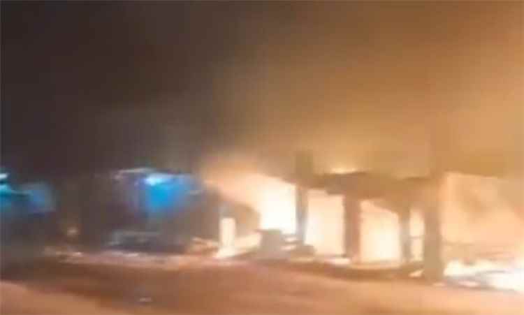 حريق جديد يضرب سوق قانية بالبيضاء ويتسبب بخسائر مادية واسعة