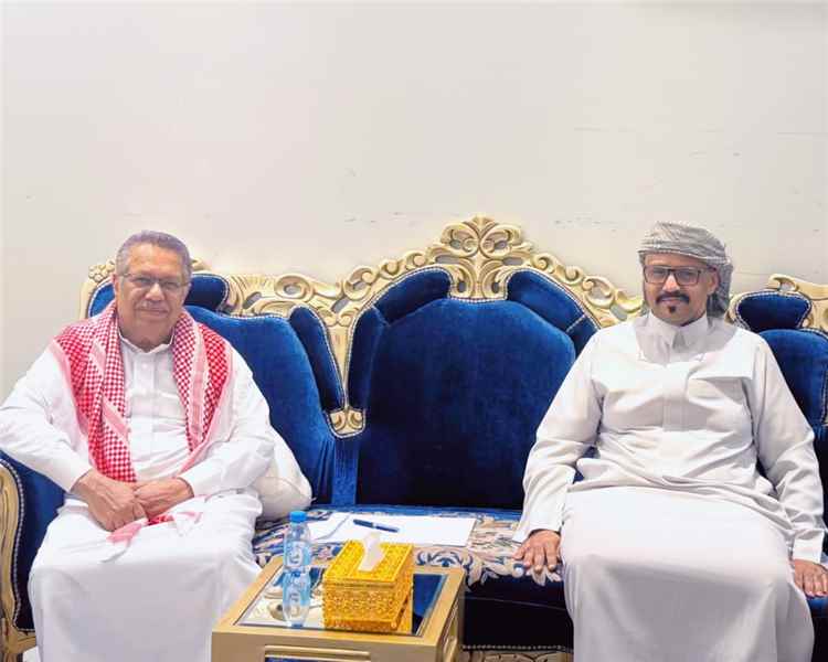 رئيس مجلس الشورى يلتقي مدير عام مصلحة شؤون القبائل
