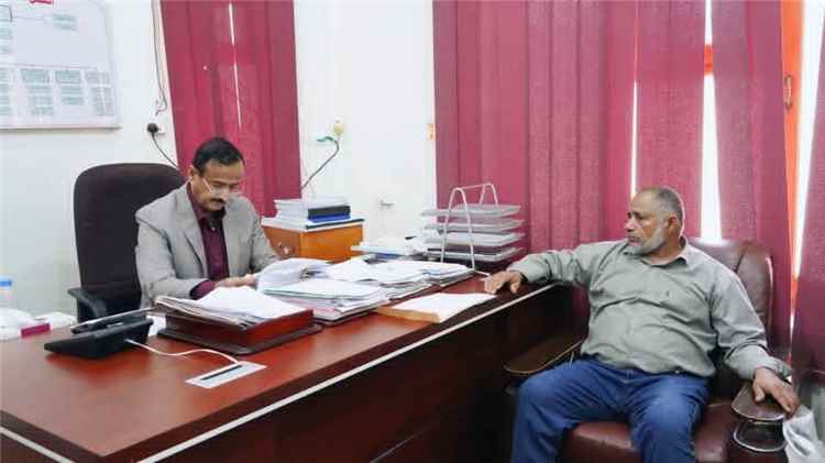 المحافظ بن الوزير يطّلع على نتائج متابعة ملفات الش